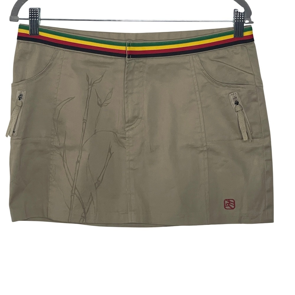 School of Hard Knocks SOHK Ladies Khaki Bamboo Rasta‎ Stripe Mini Skirt Size 3/4
